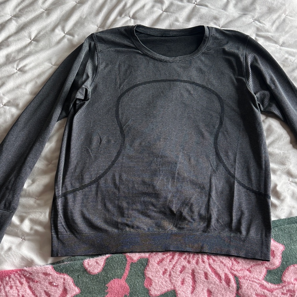 LuLuLemon Relaxed Swiftly Black Long Sleeve Top